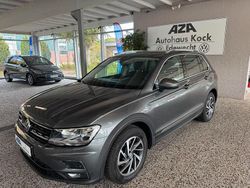Grau Gebraucht 2017 VW Tiguan Sound SUV | 16.980 € (Fairer Preis)