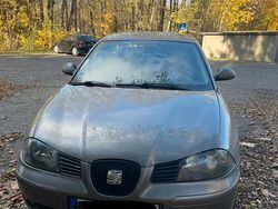 Grau Gebraucht 2005 Seat Ibiza Kleinwagen | 2.000 € (Etwas zu teuer)