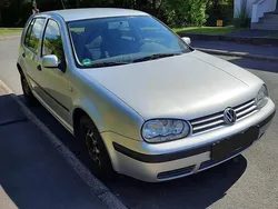 Grau Gebraucht 2001 VW Golf IV Kleinwagen | 500 € (Superpreis)