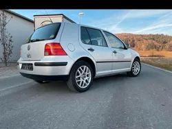Silber Gebraucht 2000 VW Golf IV Limousine | 1.350 € (Etwas zu teuer)