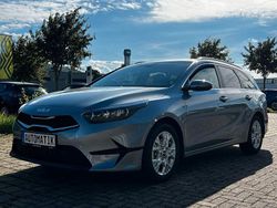 Silber Gebraucht 2025 Kia Ceed Sportswagon Kombi | 23.500 € (Superpreis)