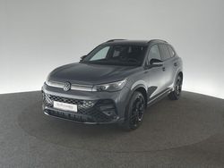 Grau Gebraucht 2024 VW Tiguan R-line SUV | 46.410 € (Etwas zu teuer)