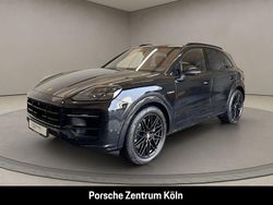 Schwarz Gebraucht 2023 Porsche Cayenne SUV | 111.800 €