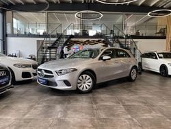 Silber Gebraucht 2019 Mercedes A200 Limousine | 15.499 € (Guter Preis)