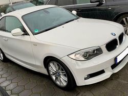 Weiß Gebraucht 2012 BMW 120 Coupé M Sport Coupé | 8.499 €