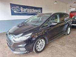 Obsidianschwarz metallic Gebraucht 2020 Ford S-MAX Trend Van / Kleinbus | 18.900 € (Guter Preis)