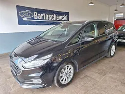 Obsidianschwarz metallic Gebraucht 2020 Ford S-MAX Trend Van / Kleinbus | 18.900 € (Guter Preis)