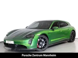 Gruen Gebraucht 2023 Porsche Taycan GTS Sport Turismo Limousine | 89.900 € (Teuer)