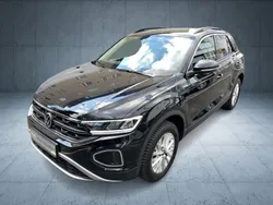 Deep black perleffekt Gebraucht 2024 VW T-Roc Life SUV | 22.680 € (Guter Preis)