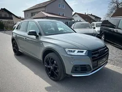 Grau Gebraucht 2019 Audi Q5 Competition SUV | 35.990 € (Guter Preis)