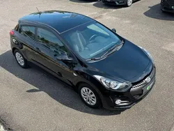 Schwarz Gebraucht 2016 Hyundai i30 Classic Coupé | 8.900 € (Guter Preis)