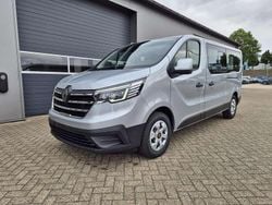 Highland grau metallic Neu 2025 Renault Trafic Evolution Van / Kleinbus | 38.579 € (Fairer Preis)