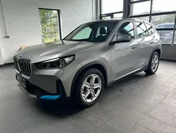 Spacesilber metallic Gebraucht 2023 BMW iX1 Performance SUV | 34.950 € (Superpreis)