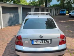 Grau Gebraucht 2002 VW Passat Basis Limousine | 3.200 € (Guter Preis)
