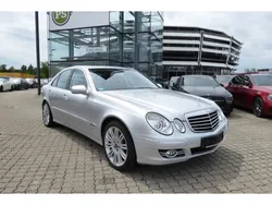 Silber Gebraucht 2007 Mercedes E230 Avantgarde Limousine | 17.980 €