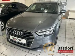 Grau Gebraucht 2018 Audi A3 Sportback e-tron Sport Limousine | 17.490 € (Fairer Preis)
