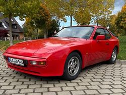 Rot Gebraucht 1982 Porsche 944 Coupé | 16.500 €