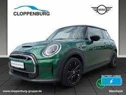 Grün Gebraucht 2022 Mini Cooper SE Hatch Kleinwagen | 18.225 € (Guter Preis)