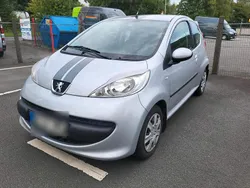Grau Gebraucht 2006 Peugeot 107 Kleinwagen | 960 € (Guter Preis)