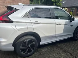 Weiß Gebraucht 2021 Mitsubishi Eclipse Cross Top SUV | 24.000 €