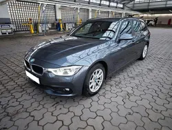 Grau Gebraucht 2019 BMW 320 Efficient Dynamics Kombi | 13.500 € (Guter Preis)