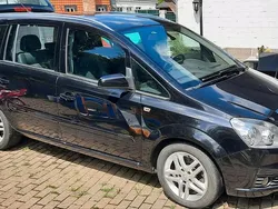 Schwarz Gebraucht 2007 Opel Zafira Catch Me Van / Kleinbus | 1.500 € (Guter Preis)
