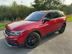 Rot Gebraucht 2023 VW Tiguan Sound SUV | 29.650 € (Guter Preis)