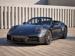 Tiefschwarzmetallic Neu 2025 Porsche 911 Carrera 4S Cabrio | 200.778 € (Etwas zu teuer)