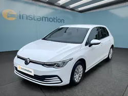 Weiß Gebraucht 2021 VW Golf VIII Kleinwagen | 16.599 € (Superpreis)