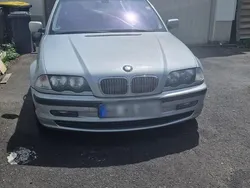 Silber Gebraucht 1999 BMW 320 Kombi | 900 € (Superpreis)