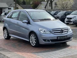 Blau Gebraucht 2006 Mercedes B170 Van / Kleinbus | 3.350 € (Fairer Preis)
