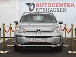 Silber Gebraucht 2017 VW up! move up! Kleinwagen | 7.499 € (Fairer Preis)