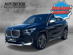 Schwarz 2 Neu 2025 BMW iX1 xLine SUV | 44.900 € (Fairer Preis)