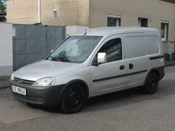 Silber Gebraucht 2009 Opel Combo Van / Kleinbus | 3.990 € (Fairer Preis)