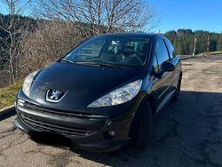 Schwarz Gebraucht 2006 Peugeot 207 Limousine | 1.299 € (Fairer Preis)