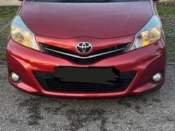 Rot Gebraucht 2012 Toyota Yaris Kleinwagen | 4.700 € (Etwas zu teuer)