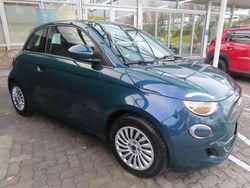 Ozean grün Gebraucht 2023 Fiat 500e Kleinwagen | 22.950 € (Fairer Preis)