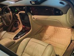 Grau Gebraucht 2006 Jaguar XJL Limousine | 19.840 €