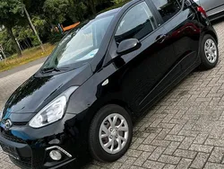Schwarz Gebraucht 2017 Hyundai i10 Kleinwagen | 7.899 € (Fairer Preis)