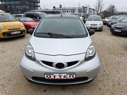 Silber Gebraucht 2007 Toyota Aygo Cool Kleinwagen | 2.790 € (Fairer Preis)