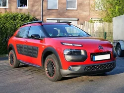 Rot Gebraucht 2015 Citroën C4 Cactus Feel Kleinwagen | 7.000 € (Guter Preis)