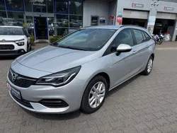 Silber Gebraucht 2021 Opel Astra Edition Kombi | 12.475 € (Fairer Preis)