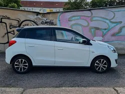 Weiß Gebraucht 2017 Mitsubishi Space Star Top Kleinwagen | 6.200 € (Fairer Preis)
