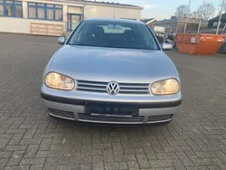 Silber Gebraucht 2002 VW Golf IV Limousine | 3.700 € (Etwas zu teuer)