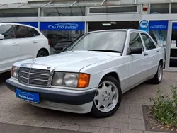Weiß Gebraucht 1988 Mercedes 190 Limousine | 6.900 €