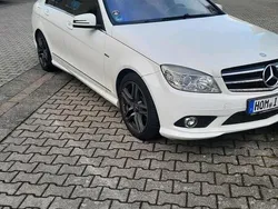 Weiß Gebraucht 2009 Mercedes C220 AMG Limousine | 7.900 € (Fairer Preis)
