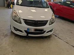 Weiß Gebraucht 2008 Opel Corsa Limited Kleinwagen | 2.500 € (Fairer Preis)