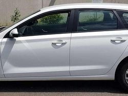 Weiß Gebraucht 2019 Hyundai i30 Pure Kombi | 12.990 € (Fairer Preis)
