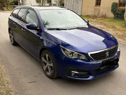 Blau Gebraucht 2018 Peugeot 308 Style Kombi | 12.500 € (Etwas zu teuer)