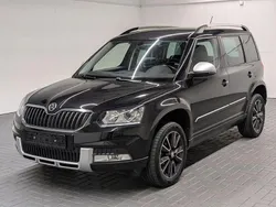 Schwarz (blackmagic perleffekt) Gebraucht 2016 Skoda Yeti Adventure SUV | 16.980 € (Etwas zu teuer)